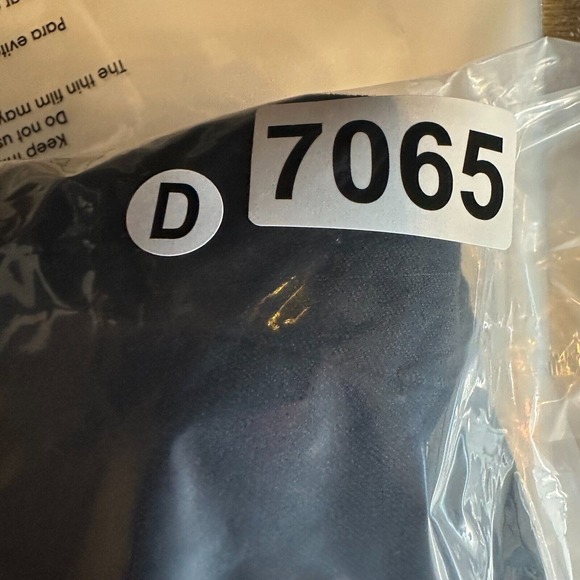 Everlane Pants Womens Size 10 Black Side Zip‎ Elastic Waist Ankle Trouser - Picture 13 of 13